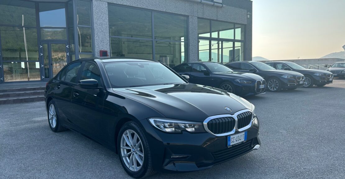 BMW 316 mhev 48V Business Advantage auto