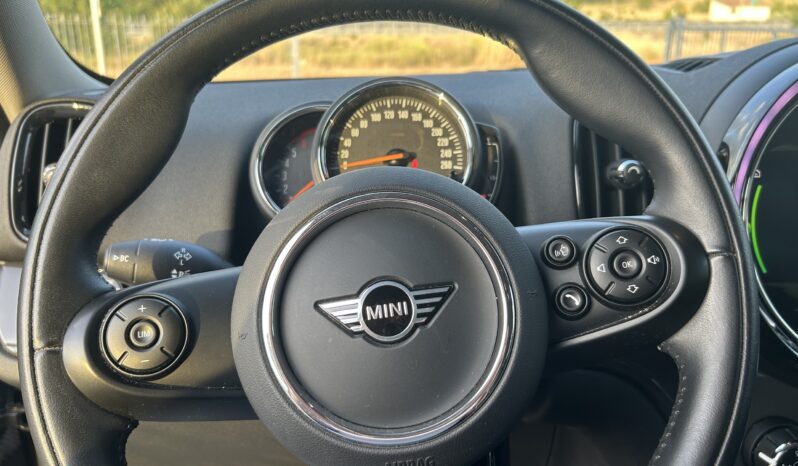 Mini Countryman 2.0 Cooper D Essential pieno