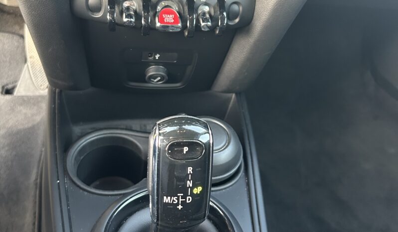 Mini Countryman 2.0 Cooper D Essential pieno